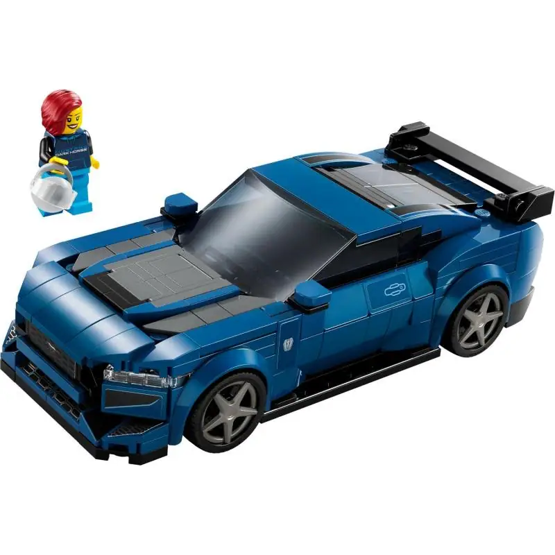 Sportovní auto Ford Mustang Dark Horse - Obrázek 10