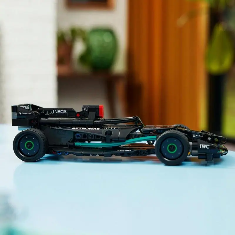 Mercedes-AMG F1 W14 E Performance Pull-Back - Obrázek 8